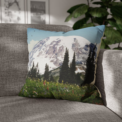 Mount Rainier National Park Throw Pillow