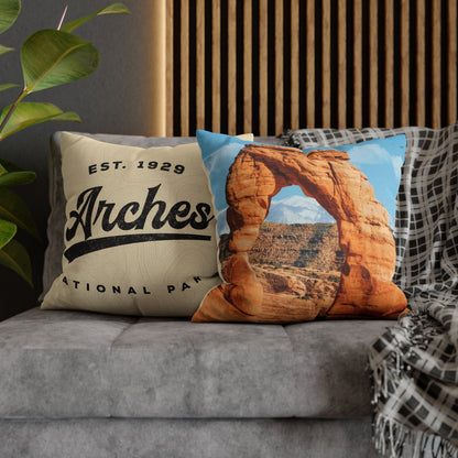 Arches National Park Throw Pillow