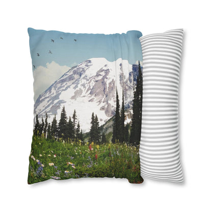 Mount Rainier National Park Throw Pillow